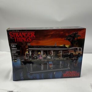 Stranger Things Upside Down House Building Blocks Brick Set CUSTOM Made NO BRAND